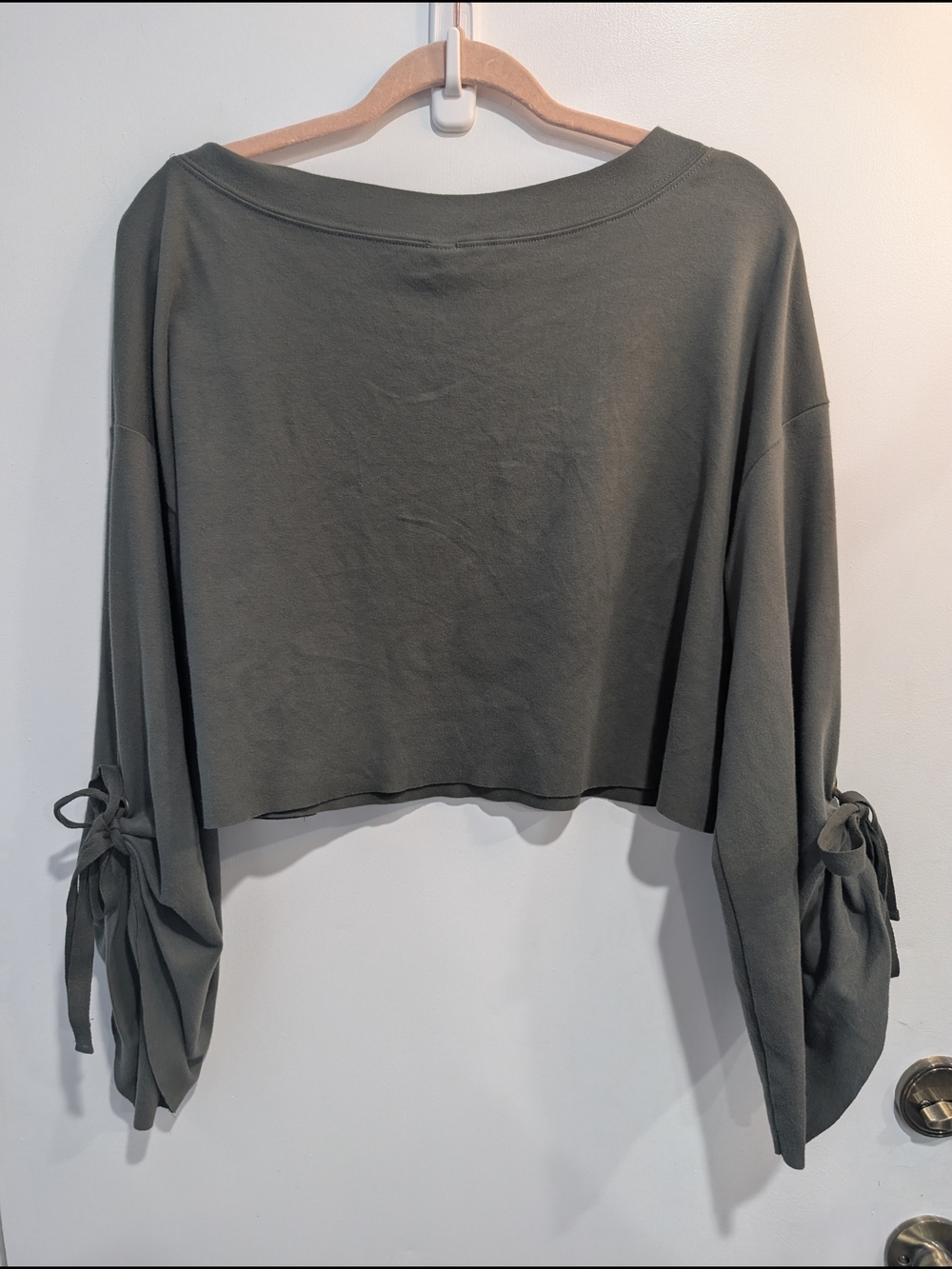 Free People Holala Cropped Tie-Sleeve Sweatshirt Oversized Green Size XS - Picture 8 of 8